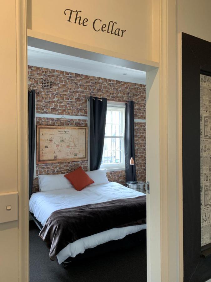 Cat And Fiddle Balmain Hotell Sydney Exteriör bild